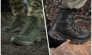 Dwa modele męskich butów trekkingowych: zielone, sznurowane, na leśnym podłożu i czarne, na kamienistym terenie.