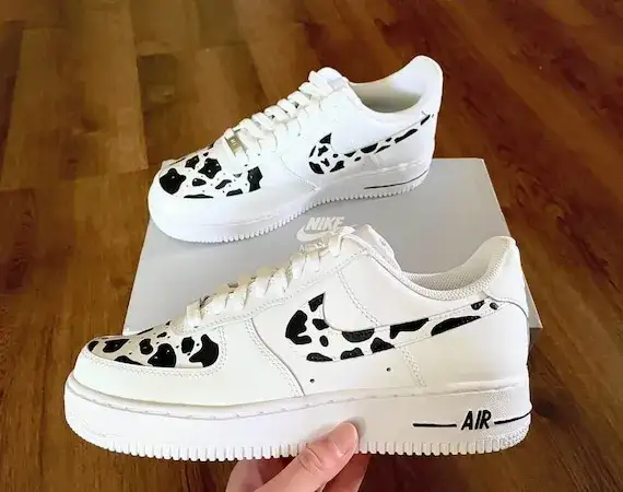 przykłady custom butów różne style