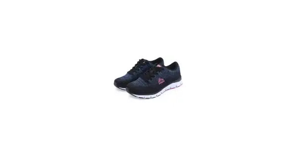 Granatowe buty sportowe RBX, idealne do biegania. Firma RBX oferuje wygodne obuwie.